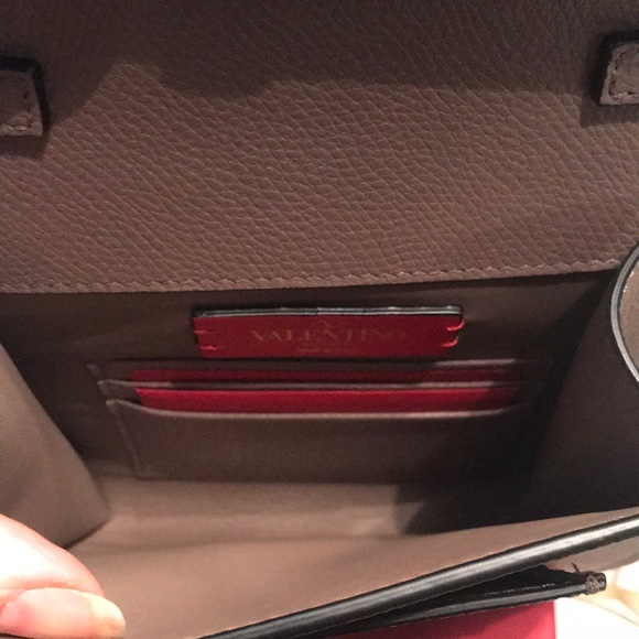 Authentic Valentino crossbody bag with chain - Picture 4 of 9